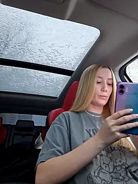 Snapshot of Pussy_Drive03 chatting on December 2025 03:04:01 AM Pussy Drive03 online show from December 2025 03:04:01 AM