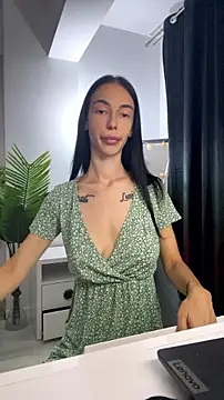 Celine Roxelle online show from July 2026 05:50:02 PM