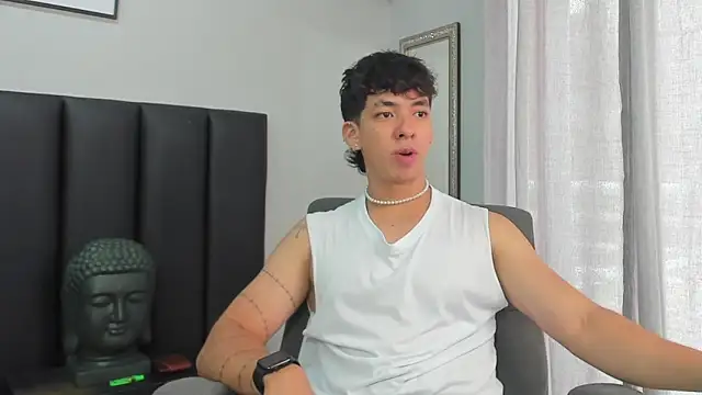 ISAAC CRYSTON online show from February 2025 07:56:01 PM