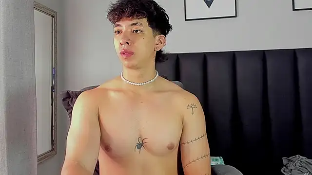 ISAAC CRYSTON online show from February 2025 07:38:02 PM