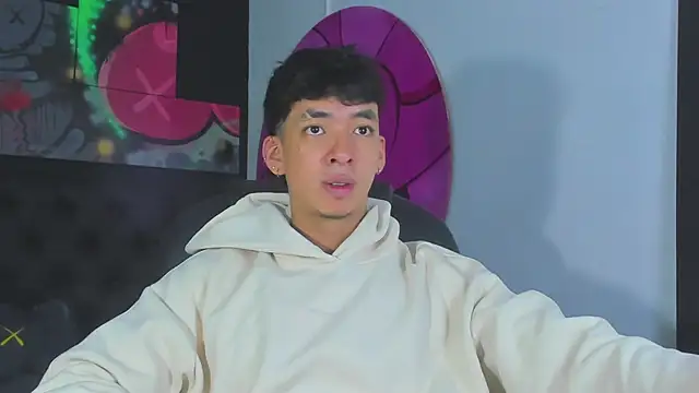 ISAAC CRYSTON online show from September 2025 08:01:02 PM