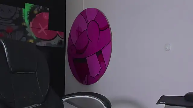 ISAAC CRYSTON online show from October 2025 08:47:01 PM