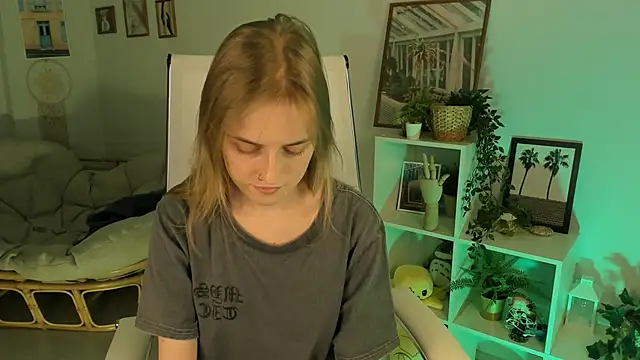 KiraMontoya online show from March 2025 05:39:01 PM