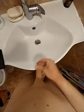 Snapshot of Good_boy000 chatting on February 2025 09:53:02 PM Good boy000 online show from February 2025 09:53:02 PM