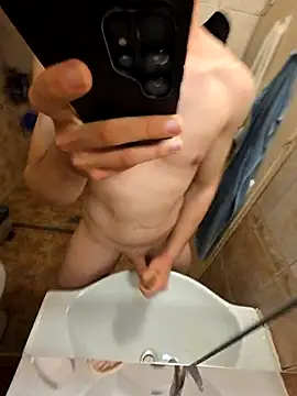 Snapshot of Good_boy000 chatting on May 2026 12:21:01 PM Good boy000 online show from May 2026 12:21:01 PM