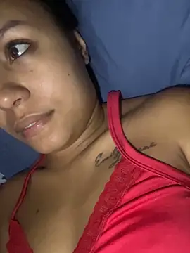 Snapshot of julieta_fn chatting on June 2026 03:41:02 AM julieta fn online show from June 2026 03:41:02 AM