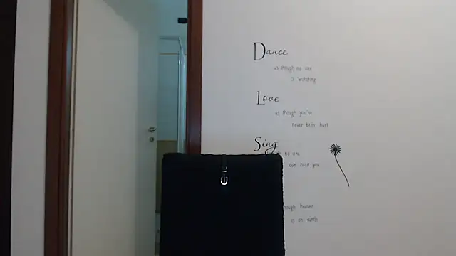 Snapshot of Eva_Eldis chatting on September 2025 01:05:02 PM Eva Eldis online show from September 2025 01:05:02 PM