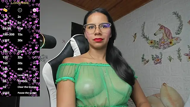 Snapshot of alisson_hoffman05 chatting on July 2026 11:04:02 PM alisson hoffman05 online show from July 2026 11:04:02 PM