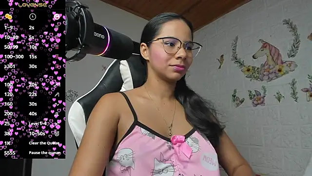 Snapshot of alisson_hoffman05 chatting on August 2026 09:28:01 PM alisson hoffman05 online show from August 2026 09:28:01 PM