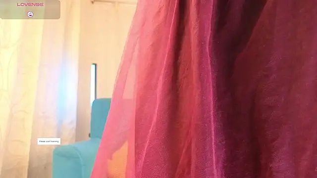 sophia dumont online show from October 2025 01:50:01 AM