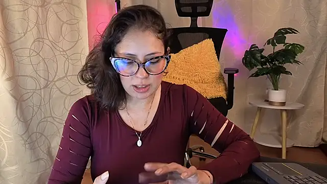 Snapshot of sophia_dumont chatting on June 2026 03:29:02 AM sophia dumont online show from June 2026 03:29:02 AM
