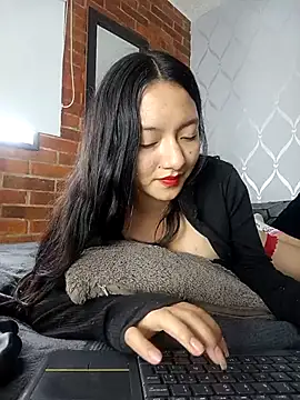 Snapshot of CuteHarper chatting on February 2025 09:32:01 PM CuteHarper online show from February 2025 09:32:01 PM