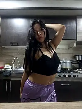 Snapshot of CuteHarper chatting on March 2025 04:19:01 AM CuteHarper online show from March 2025 04:19:01 AM