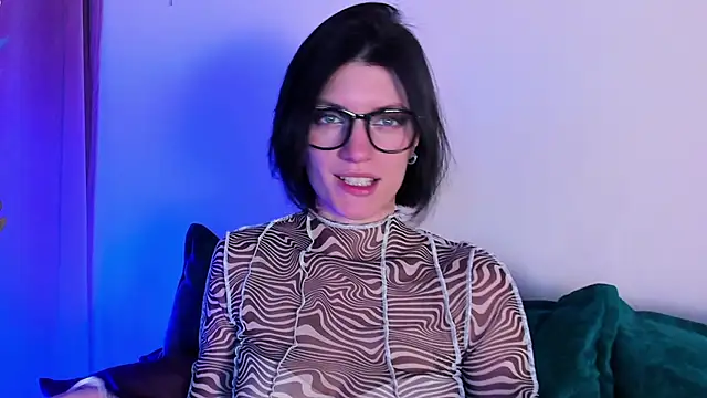 Snapshot of roxy_riot_ chatting on February 2025 07:29:01 AM roxy riot  online show from February 2025 07:29:01 AM