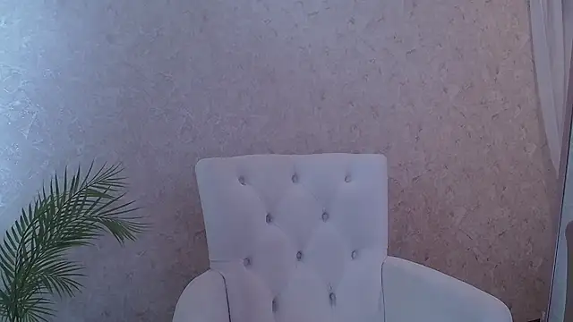 Snapshot of roxy_riot_ chatting on March 2025 01:23:01 AM roxy riot  online show from March 2025 01:23:01 AM