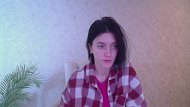 Snapshot of roxy_riot_ chatting on March 2025 05:11:01 AM roxy riot  online show from March 2025 05:11:01 AM