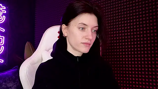 Snapshot of roxy_riot_ chatting on March 2025 05:07:01 AM roxy riot  online show from March 2025 05:07:01 AM