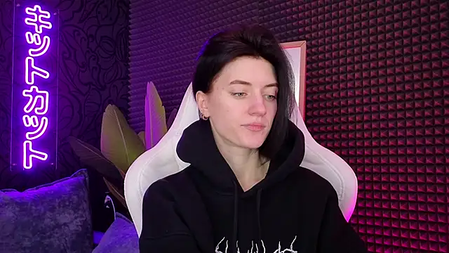 Snapshot of roxy_riot_ chatting on March 2025 04:43:02 AM roxy riot  online show from March 2025 04:43:02 AM