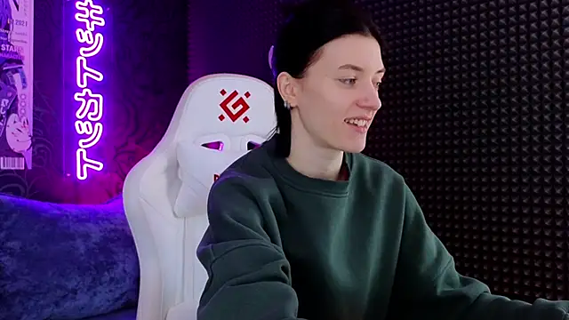 Snapshot of roxy_riot_ chatting on March 2025 01:22:01 AM roxy riot  online show from March 2025 01:22:01 AM