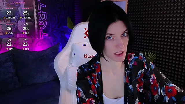 Snapshot of roxy_riot_ chatting on October 2025 01:27:02 AM roxy riot  online show from October 2025 01:27:02 AM