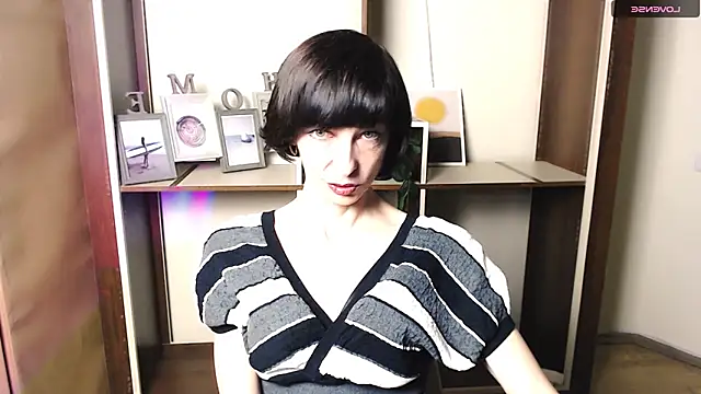  AngeliaFlow  online show from October 2025 07:43:01 AM