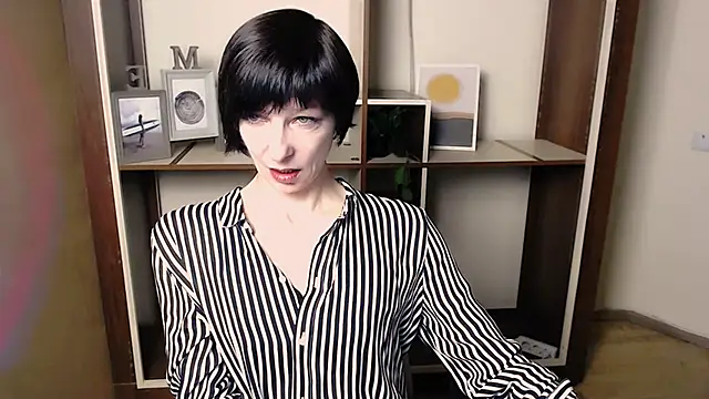  AngeliaFlow  online show from December 2025 08:22:01 AM