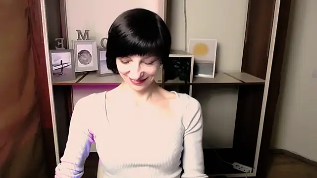  AngeliaFlow  online show from January 2026 09:55:02 AM