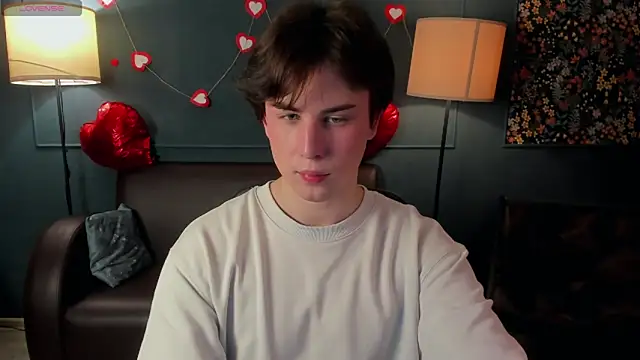 AdrianoAubert online show from February 2026 05:04:01 AM