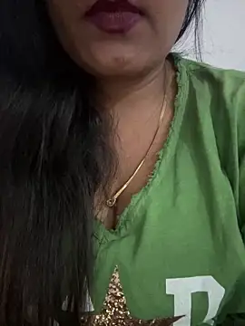 Deepcha1991 online show from April 2026 11:33:02 PM