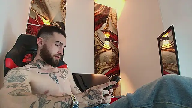 Luke davis01 online show from October 2025 03:51:02 AM