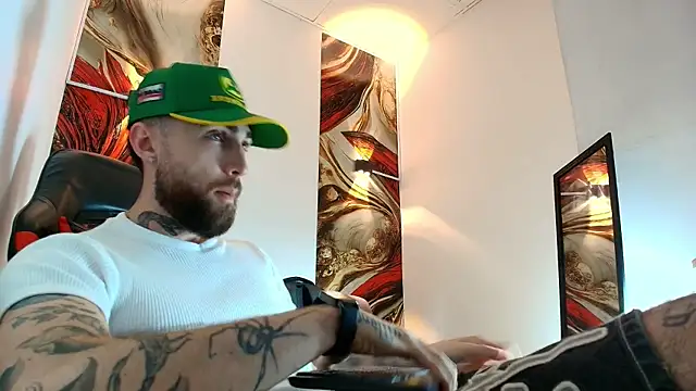 Luke davis01 online show from March 2026 12:54:01 PM