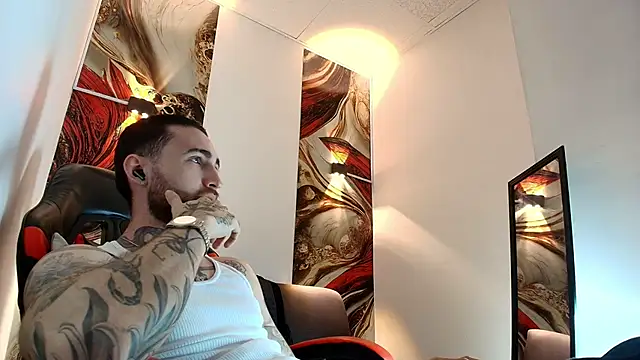 Luke davis01 online show from March 2026 01:00:02 PM