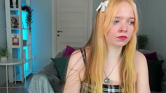 Snapshot of Bellla_Murrr chatting on February 2025 06:05:02 PM Bellla Murrr online show from February 2025 06:05:02 PM