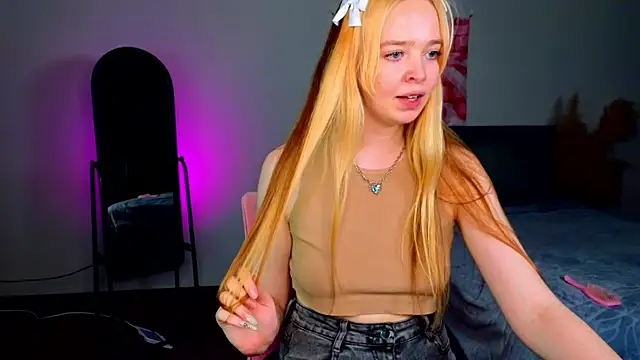 Snapshot of Bellla_Murrr chatting on February 2025 02:52:02 PM Bellla Murrr online show from February 2025 02:52:02 PM