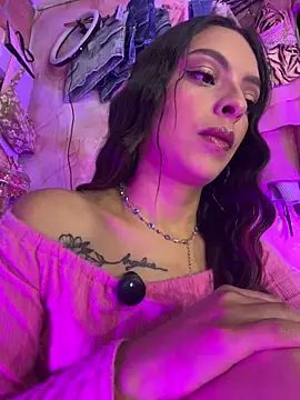 Snapshot of Skye_Moore chatting on May 2026 02:27:01 AM Skye Moore online show from May 2026 02:27:01 AM