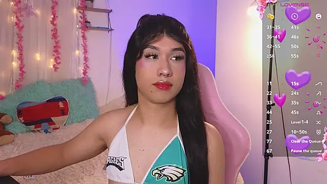 Sweettifani online show from October 2025 05:55:02 PM