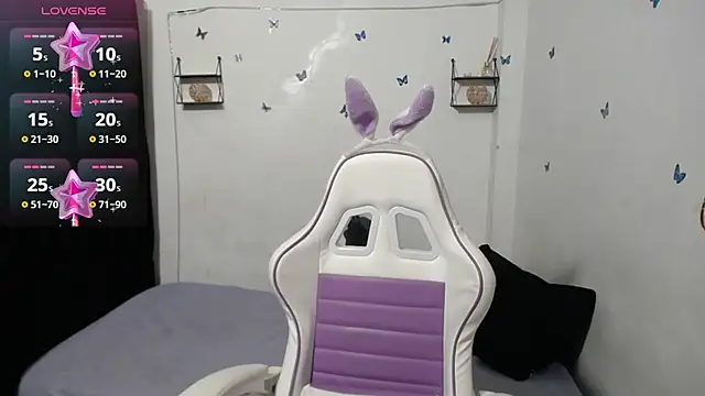 Snapshot of hello_kityy25 chatting on March 2025 04:02:02 AM hello kityy25 online show from March 2025 04:02:02 AM