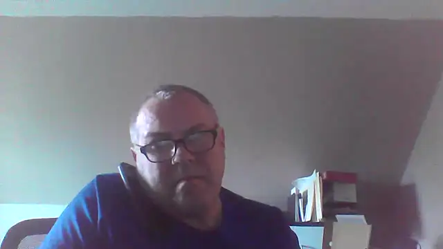 mkestr69 online show from April 2026 05:26:01 PM