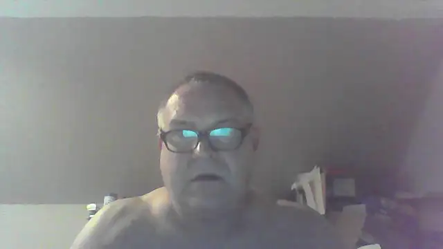 mkestr69 online show from August 2026 08:00:01 PM