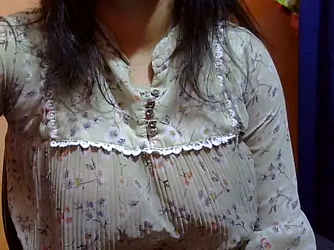 Snapshot of Your_cutiepie_ chatting on February 2025 03:30:01 PM Your cutiepie online show from February 2025 03:30:01 PM