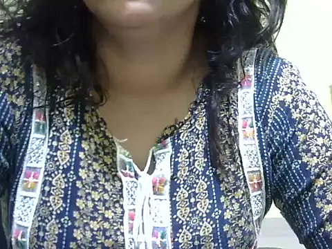 Snapshot of Your_cutiepie_ chatting on November 2025 11:01:02 AM Your cutiepie online show from November 2025 11:01:02 AM