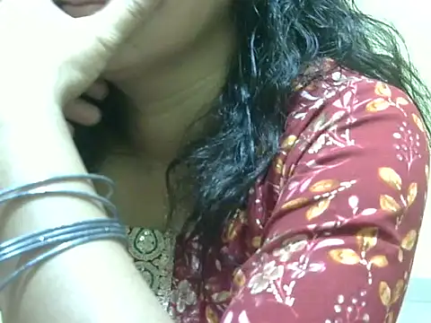 Snapshot of Your_cutiepie_ chatting on November 2025 05:59:01 PM Your cutiepie online show from November 2025 05:59:01 PM