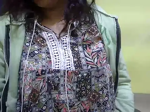 Snapshot of Your_cutiepie_ chatting on December 2025 08:28:02 PM Your cutiepie online show from December 2025 08:28:02 PM