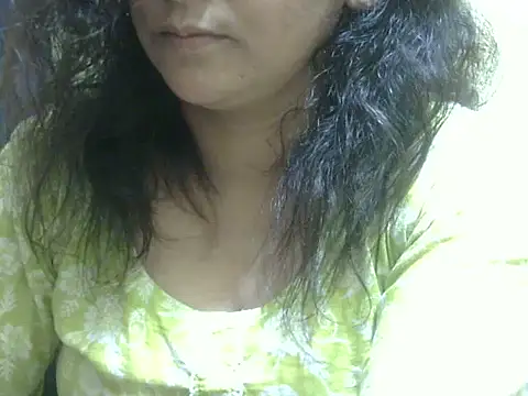 Snapshot of Your_cutiepie_ chatting on December 2025 06:01:02 PM Your cutiepie online show from December 2025 06:01:02 PM