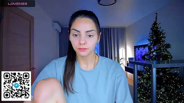 EmiliaZen online show from January 2026 01:13:02 PM