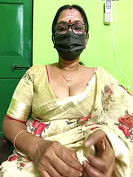 Snapshot of niiveditha chatting on February 2025 02:11:02 PM niiveditha online show from February 2025 02:11:02 PM