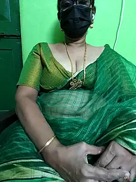 Snapshot of niiveditha chatting on March 2025 05:39:02 PM niiveditha online show from March 2025 05:39:02 PM