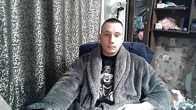 Snapshot of Big_men4422 chatting on March 2025 05:53:02 PM Big men4422 online show from March 2025 05:53:02 PM