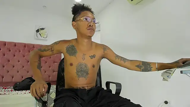 blackdirty420 online show from February 2025 09:52:02 PM