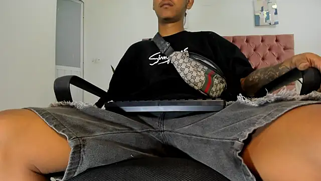 blackdirty420 online show from March 2025 04:35:02 PM